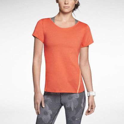 تصویر  تی‌شرت رانینگ آستین کوتاه و آزاد Nike Tailwind
