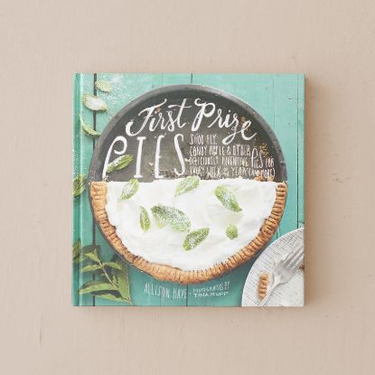تصویر  کتاب First Prize Pies